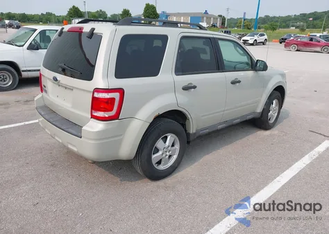 2009 Ford Escape Xlt from USA, damaged, VIN 1FMCU03G39KB87113